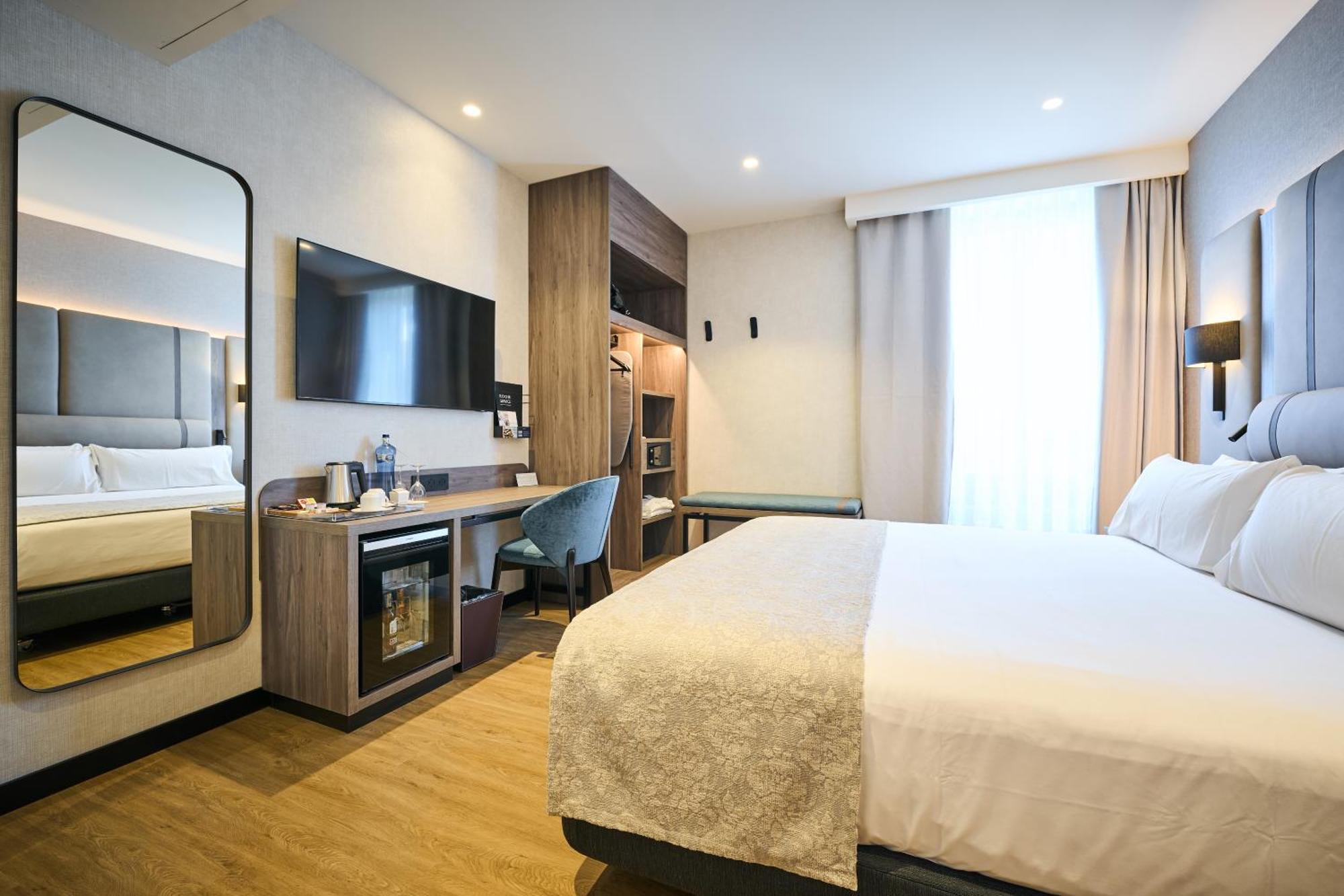 Hotel Catalonia Portal De L'Angel Barcellona Camera foto